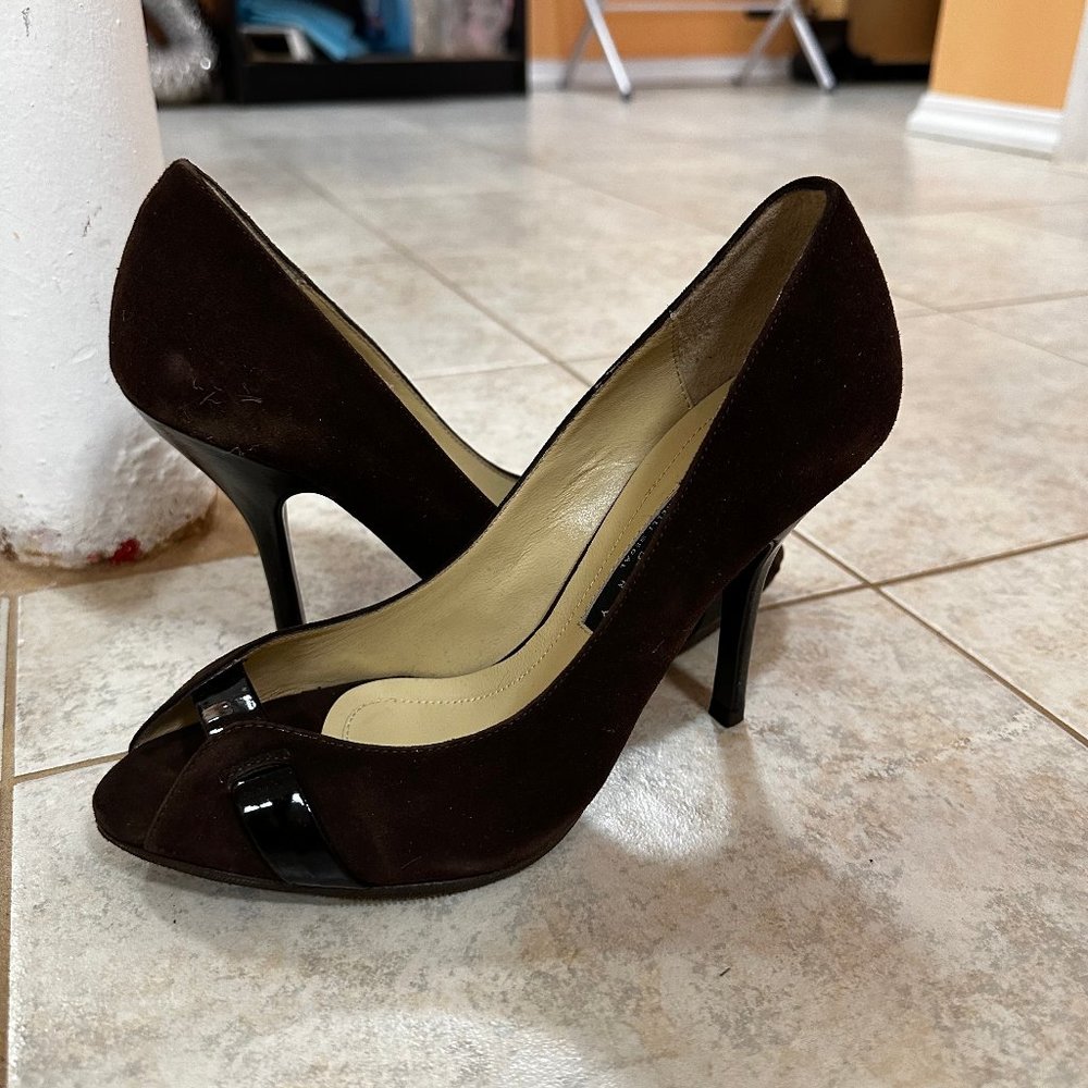 Laundry by Shelli Segal pumps